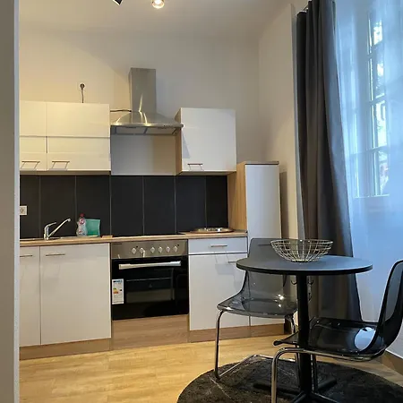 3 Apartment *